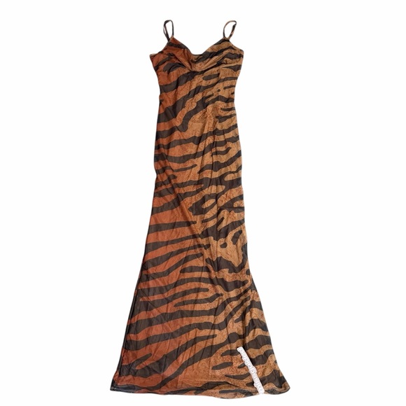 NEW Missguided Tiger Print Mesh Maxi Dress With Cowl Neck Size Medium - Picture 11 of 12
